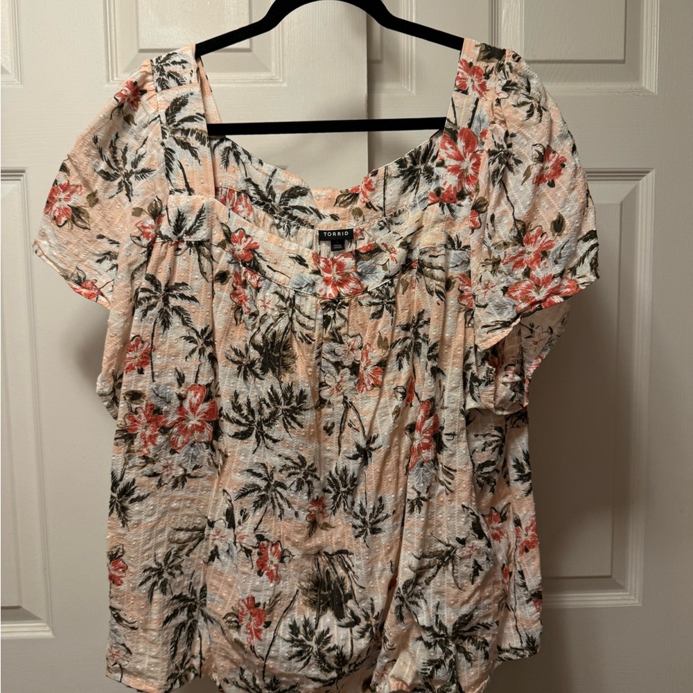 torrid Peach Floral Puff-Sleeve Blouse